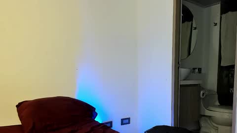 Santiago online show from 02-05-25, 07:18