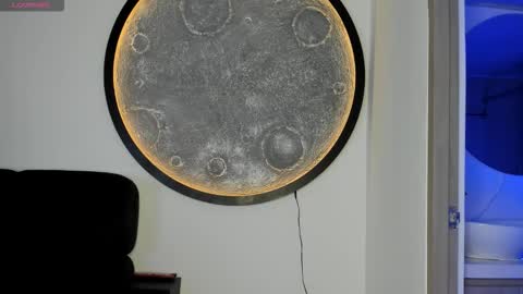 Santiago online show from 11-08-25, 02:56