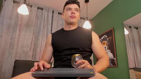 Snapshot of jakee_tyler chatting on 10-30-25, 10:54 Jake Tyler online show from 10-30-25, 10:54