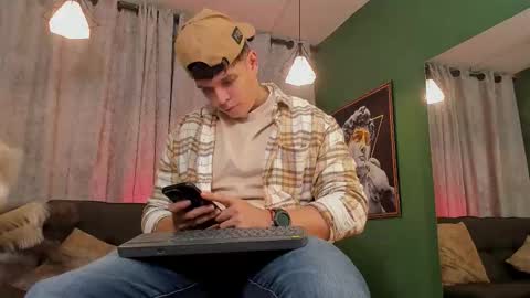 Snapshot of jakee_tyler chatting on 11-18-25, 08:13 Jake Tyler online show from 11-18-25, 08:13