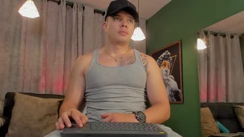 Snapshot of jakee_tyler chatting on 05-04-26, 06:48 Jake Tyler online show from 05-04-26, 06:48