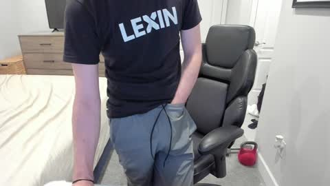 Snapshot of jakesnake442 chatting on 12-29-24, 11:39 jakesnake442 online show from 12-29-24, 11:39