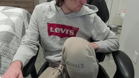 Snapshot of jakesnake442 chatting on 02-16-25, 07:37 jakesnake442 online show from 02-16-25, 07:37