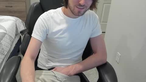 Snapshot of jakesnake442 chatting on 03-03-25, 01:42 jakesnake442 online show from 03-03-25, 01:42