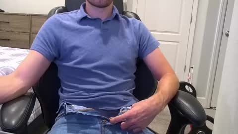 Snapshot of jakesnake442 chatting on 09-15-25, 03:17 jakesnake442 online show from 09-15-25, 03:17