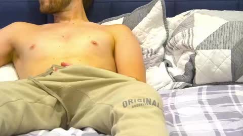 Snapshot of jakesnake442 chatting on 09-24-25, 04:27 jakesnake442 online show from 09-24-25, 04:27