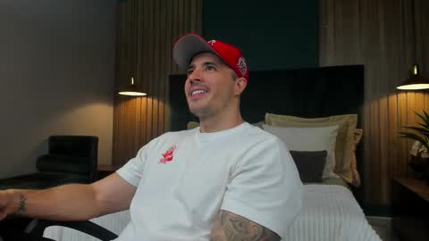 jakestone_1 online show from 11-19-25, 01:38