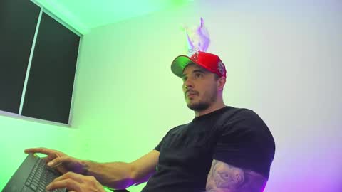 Snapshot of jakestone_1 chatting on 02-06-26, 01:21 jakestone_1 online show from 02-06-26, 01:21