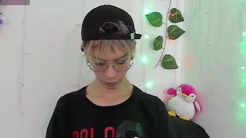 Jakke Independent model online show from 01-03-25, 09:57