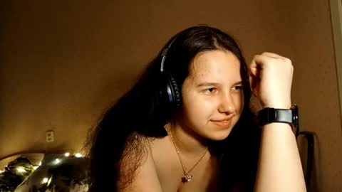 Lisa online show from 10-03-25, 05:10