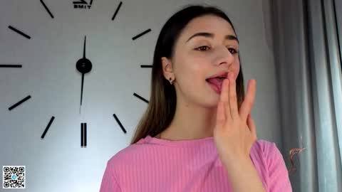 Snapshot of jaleesasahler chatting on 11-25-25, 04:12 Iris online show from 11-25-25, 04:12