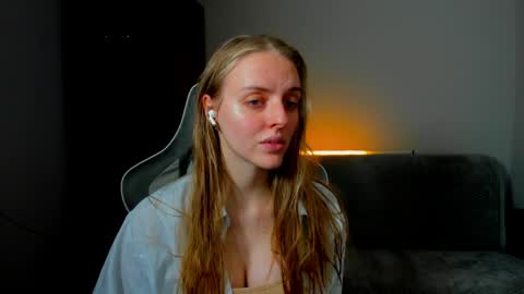 Sofia online show from 04-10-26, 09:14