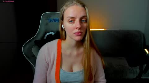 Sofia online show from 04-13-26, 07:36