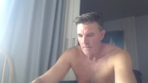 Snapshot of jam_on_it chatting on 02-16-25, 02:42 JAM online show from 02-16-25, 02:42