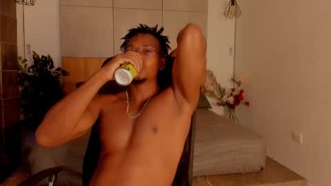   online show from 10-08-25, 04:10