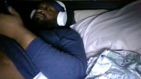 Snapshot of jamcrowds chatting on 12-15-25, 07:01 jamcrowds online show from 12-15-25, 07:01