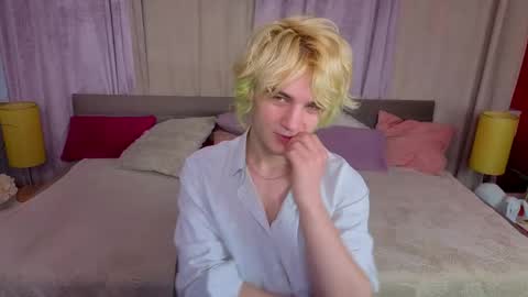 JameMiller online show from 04-10-26, 06:29