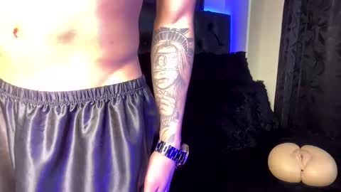 Snapshot of james1lee_ chatting on 01-15-25, 05:50 LeonardoInsta LeonardoperezcoPvt open online show from 01-15-25, 05:50