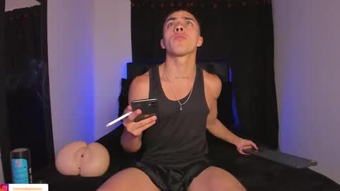 Snapshot of james1lee_ chatting on 03-02-25, 02:08 LeonardoInsta LeonardoperezcoPvt open online show from 03-02-25, 02:08