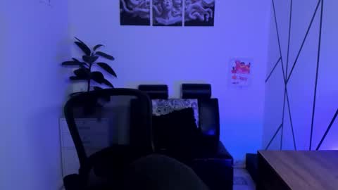 Snapshot of james_adamss_ chatting on 11-28-25, 12:19 james_adamss_ online show from 11-28-25, 12:19