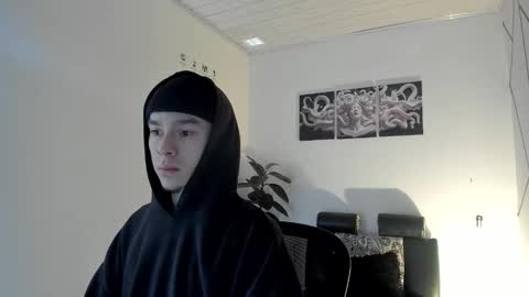 Snapshot of james_adamss_ chatting on 12-05-25, 12:14 james_adamss_ online show from 12-05-25, 12:14