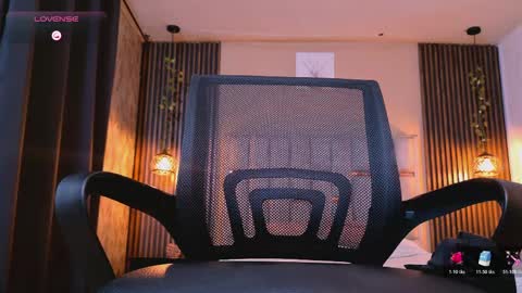 james_adamss_ online show from 04-01-26, 01:17