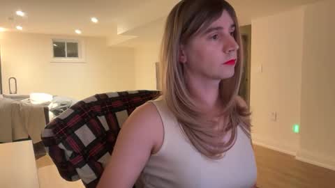 Snapshot of jamesarnold06 chatting on 09-20-25, 12:11 jamesarnold06 online show from 09-20-25, 12:11