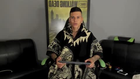 Snapshot of jamesinked_ chatting on 12-20-24, 01:58 Jamesinked online show from 12-20-24, 01:58