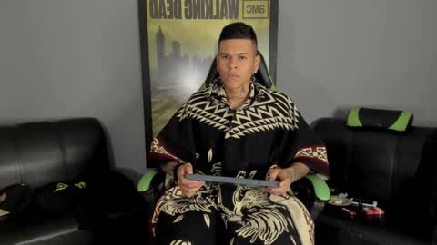 Snapshot of jamesinked_ chatting on 12-23-24, 04:22 Jamesinked online show from 12-23-24, 04:22