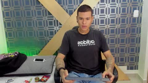 Snapshot of jamesinked_ chatting on 01-08-25, 02:14 Jamesinked online show from 01-08-25, 02:14