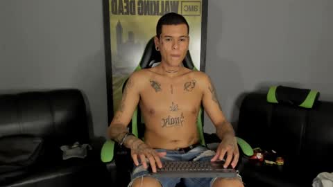 Snapshot of jamesinked_ chatting on 01-16-25, 12:45 Jamesinked online show from 01-16-25, 12:45