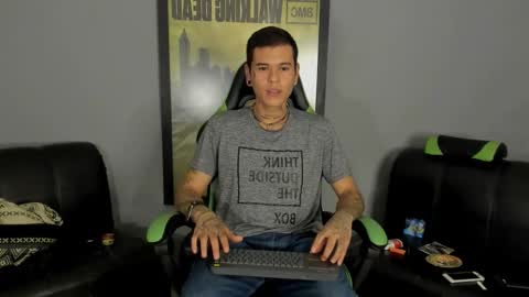 Snapshot of jamesinked_ chatting on 02-03-25, 09:29 Jamesinked online show from 02-03-25, 09:29