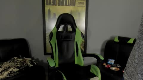 Snapshot of jamesinked_ chatting on 02-04-25, 03:44 Jamesinked online show from 02-04-25, 03:44