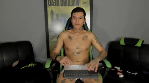 Snapshot of jamesinked_ chatting on 02-15-25, 02:37 Jamesinked online show from 02-15-25, 02:37