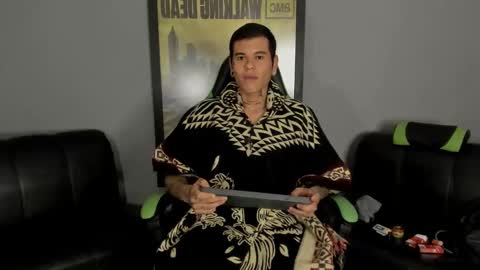 Snapshot of jamesinked_ chatting on 02-16-25, 05:04 Jamesinked online show from 02-16-25, 05:04