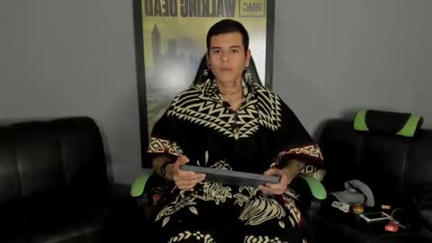 Snapshot of jamesinked_ chatting on 02-16-25, 08:10 Jamesinked online show from 02-16-25, 08:10