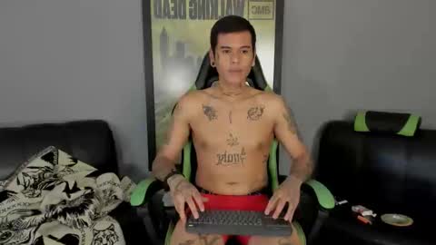 Snapshot of jamesinked_ chatting on 02-18-25, 08:25 Jamesinked online show from 02-18-25, 08:25