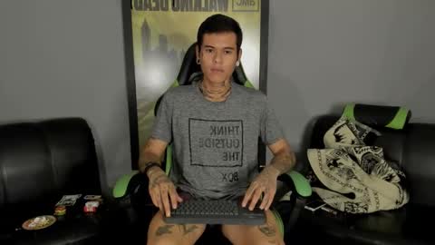 Snapshot of jamesinked_ chatting on 02-25-25, 09:46 Jamesinked online show from 02-25-25, 09:46