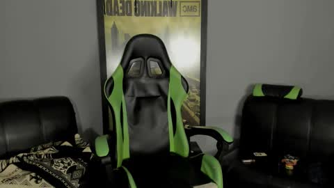 Snapshot of jamesinked_ chatting on 03-01-25, 03:10 Jamesinked online show from 03-01-25, 03:10