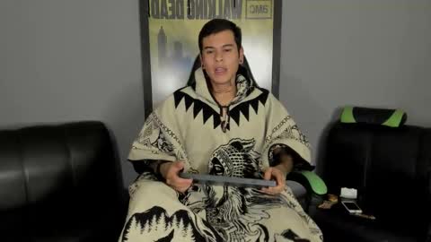 Snapshot of jamesinked_ chatting on 03-02-25, 01:58 Jamesinked online show from 03-02-25, 01:58