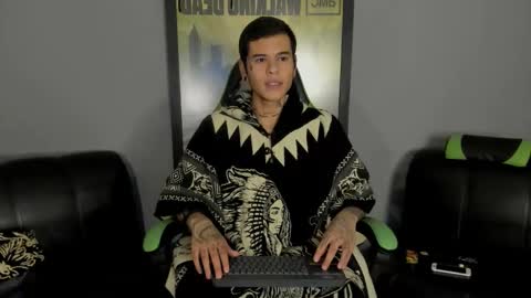 Snapshot of jamesinked_ chatting on 03-07-25, 02:15 Jamesinked online show from 03-07-25, 02:15