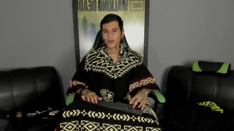 Snapshot of jamesinked_ chatting on 03-08-25, 02:55 Jamesinked online show from 03-08-25, 02:55