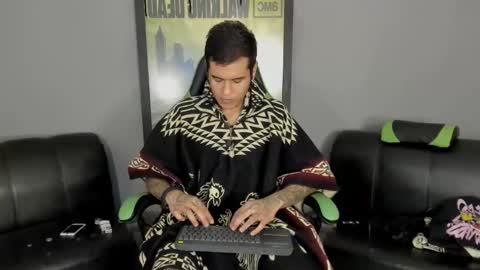 Snapshot of jamesinked_ chatting on 03-08-25, 06:05 Jamesinked online show from 03-08-25, 06:05