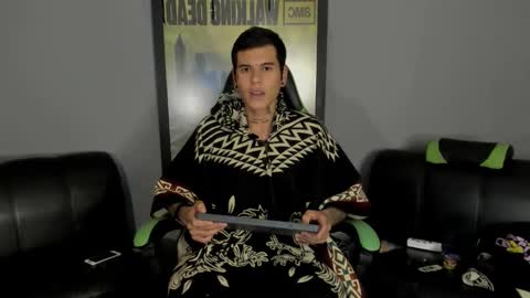 Snapshot of jamesinked_ chatting on 03-09-25, 03:32 Jamesinked online show from 03-09-25, 03:32