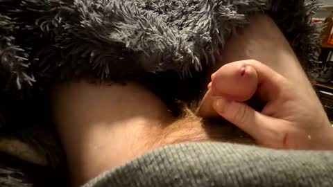 Snapshot of jamesn44 chatting on 03-09-26, 05:39 jamesn44 online show from 03-09-26, 05:39