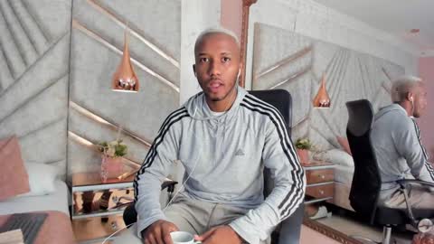 James  online show from 02-04-25, 12:22