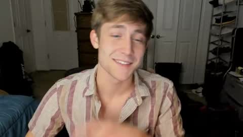 Snapshot of jamesterl chatting on 01-17-25, 04:17 Jamesterl online show from 01-17-25, 04:17