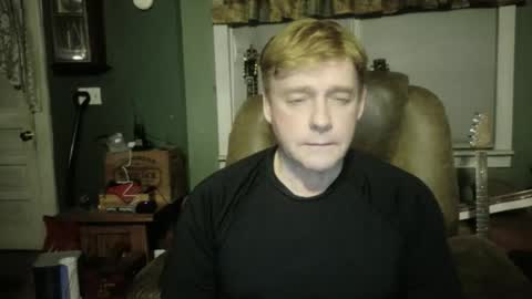 Snapshot of jamesxxxcam chatting on 06-23-26, 06:55 James online show from 06-23-26, 06:55
