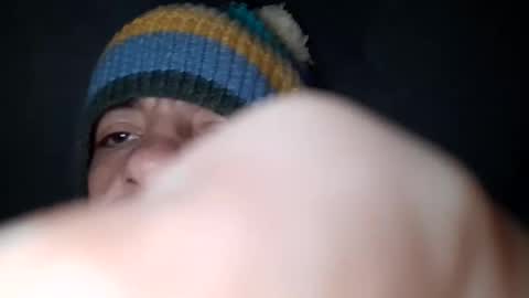 Snapshot of jamie198307 chatting on 11-25-25, 11:27 jamie198307 online show from 11-25-25, 11:27