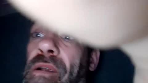 Snapshot of jamie198307 chatting on 11-28-25, 04:15 jamie198307 online show from 11-28-25, 04:15